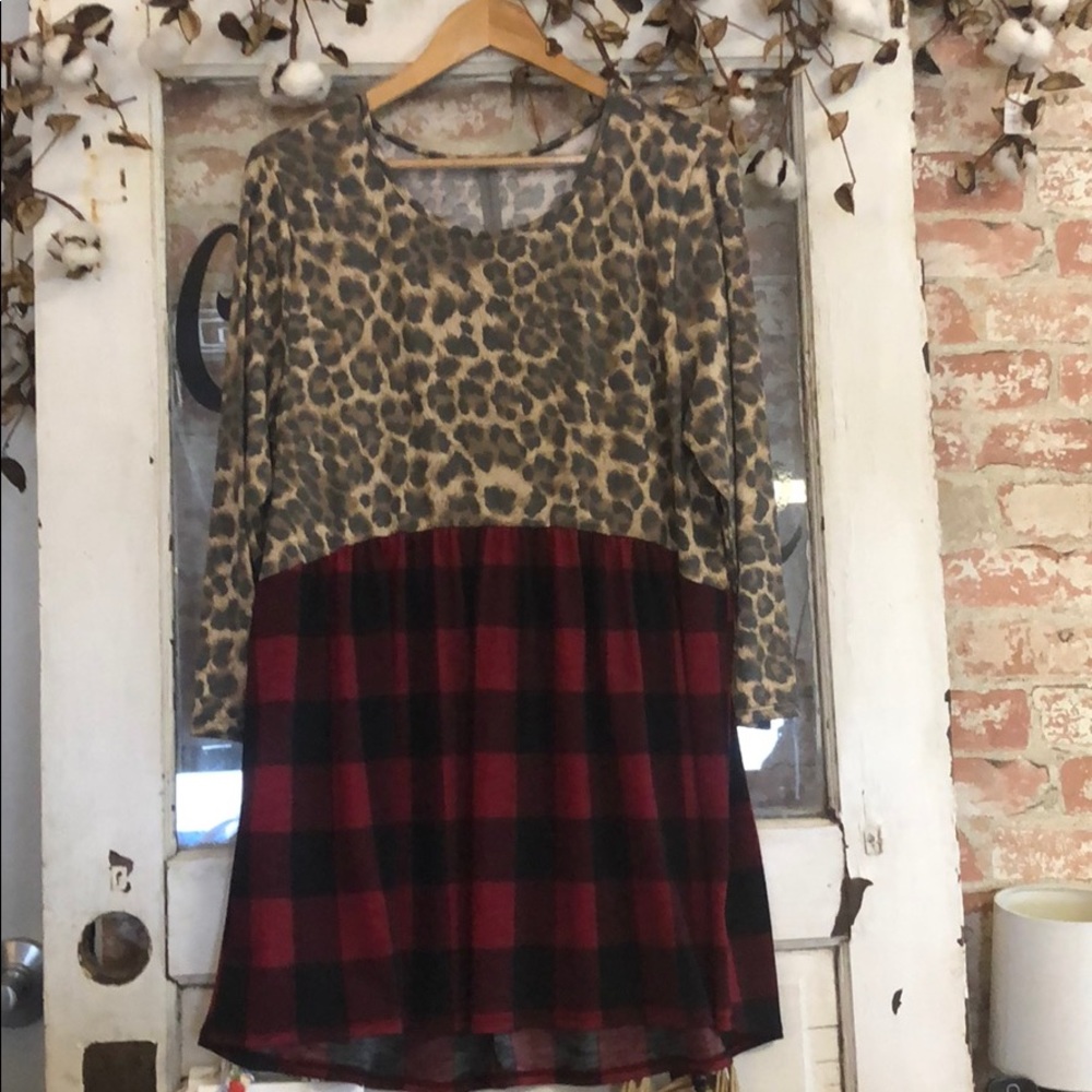 NWOT buffalo/animal print tunic